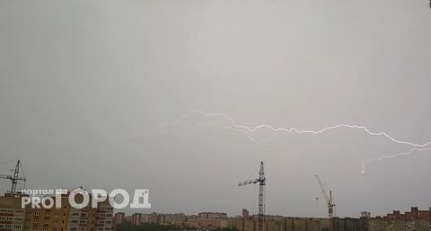 МЧС Чувашии: на республику идет ливень с грозой