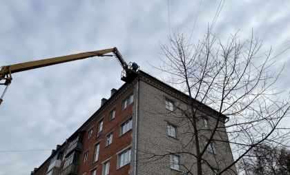 Выдержат ли крыши чебоксарских домов зиму: специалисты выявили немало нарушений