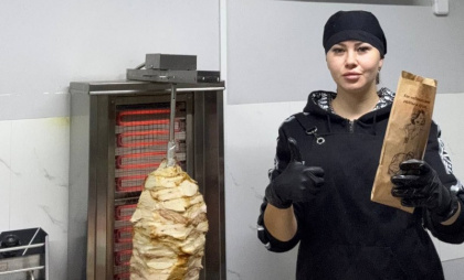 Многодетная мать из Чувашии открыла кафе благодаря помощи государства: "Муж рядом. Мы – команда"