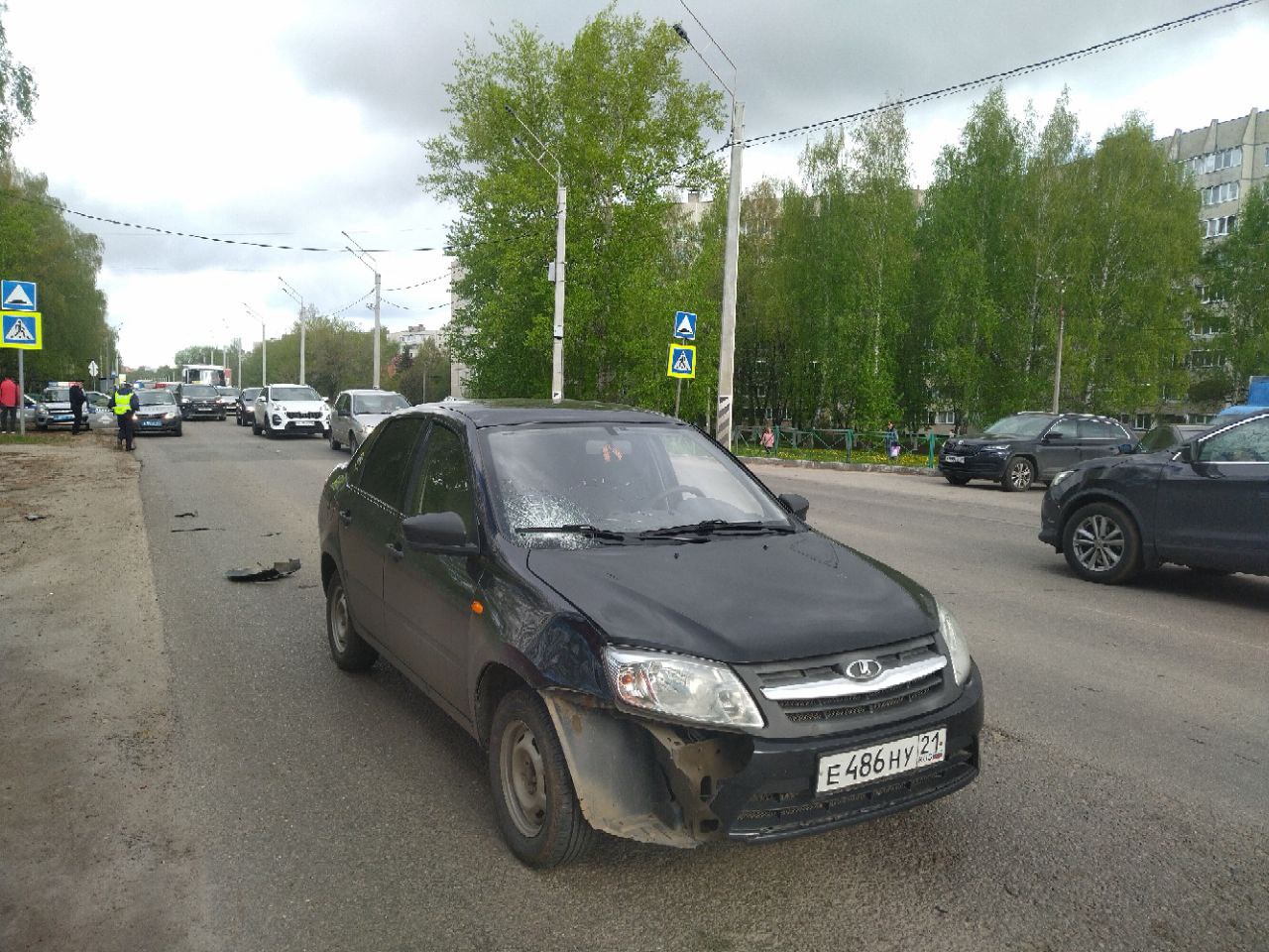 В Новочебоксарске "Лада Гранта" сбила женщину с ребенком на пешеходном переходе