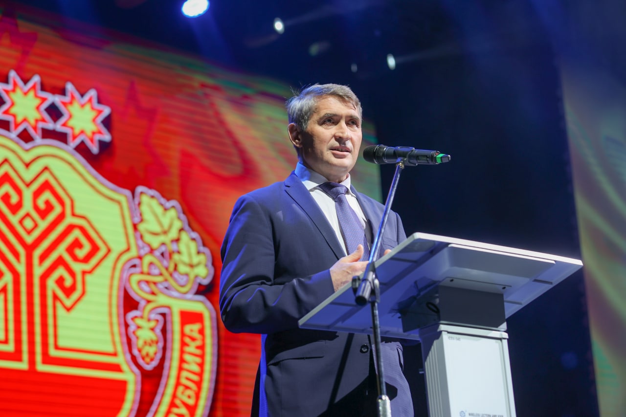 Николаев рассказал, какие еще многодетные семьи поддержат в республике