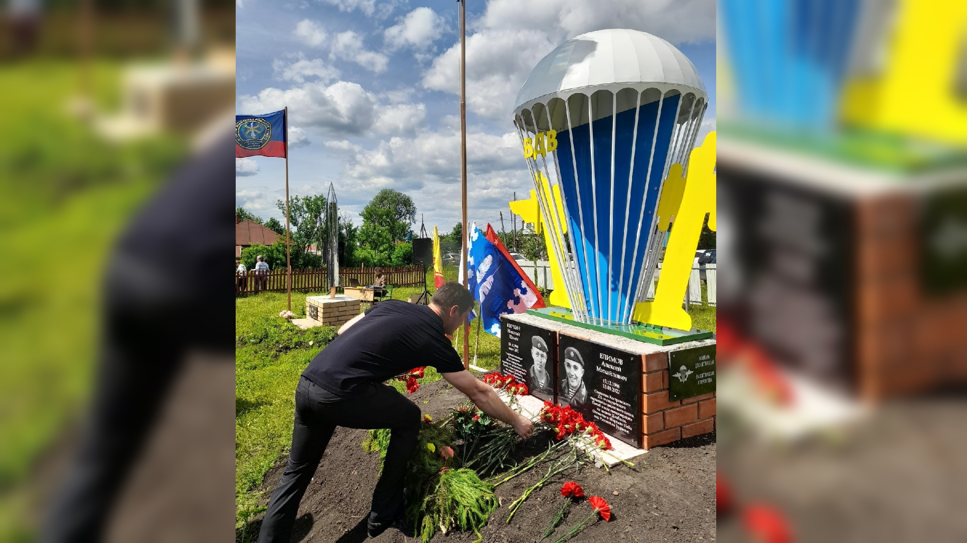 В батыревской деревне поставили памятник в честь погибших на Украине десантников