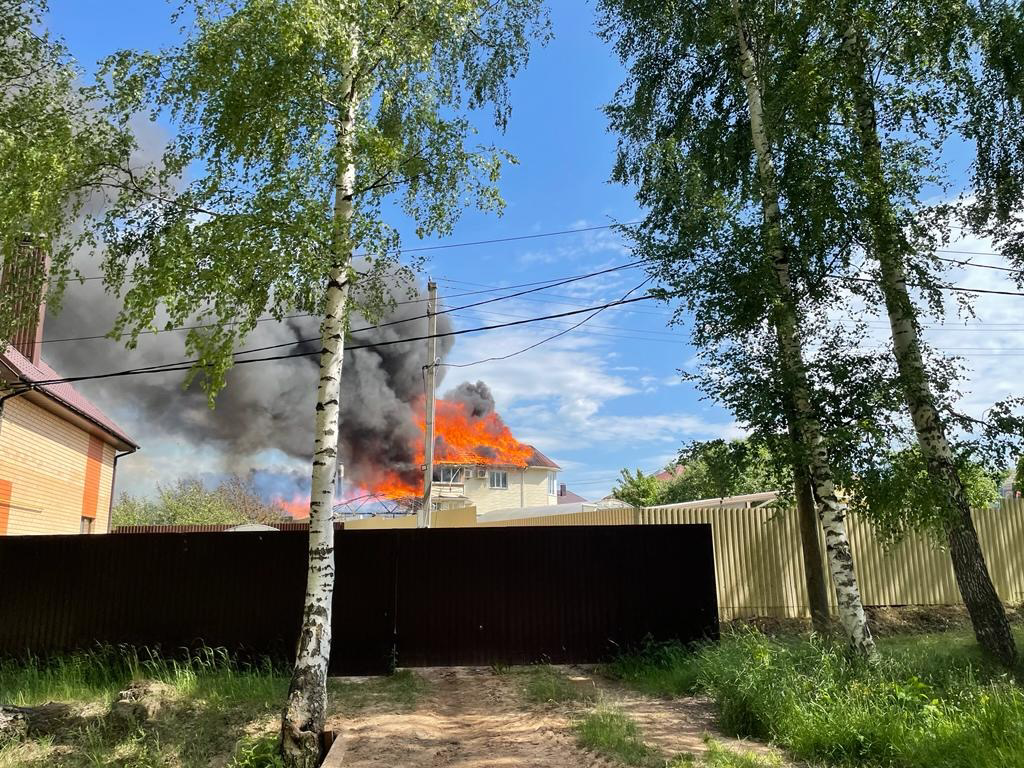 В Чебоксарском районе за час полностью сгорел коттедж