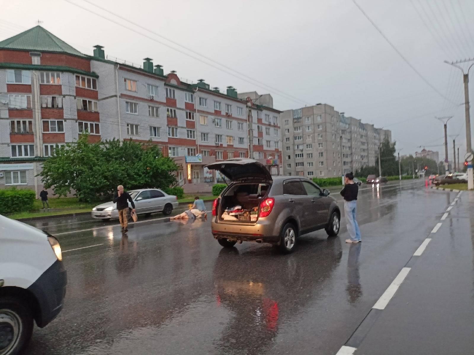 В Новочебоксарске на пешеходном переходе водитель иномарки сбил женщину