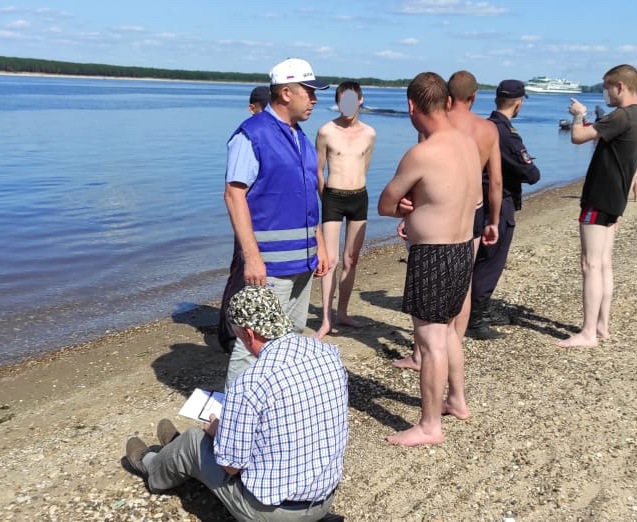 Новочебоксарские спасатели устроили облаву на любителей купаться в запрещенных местах