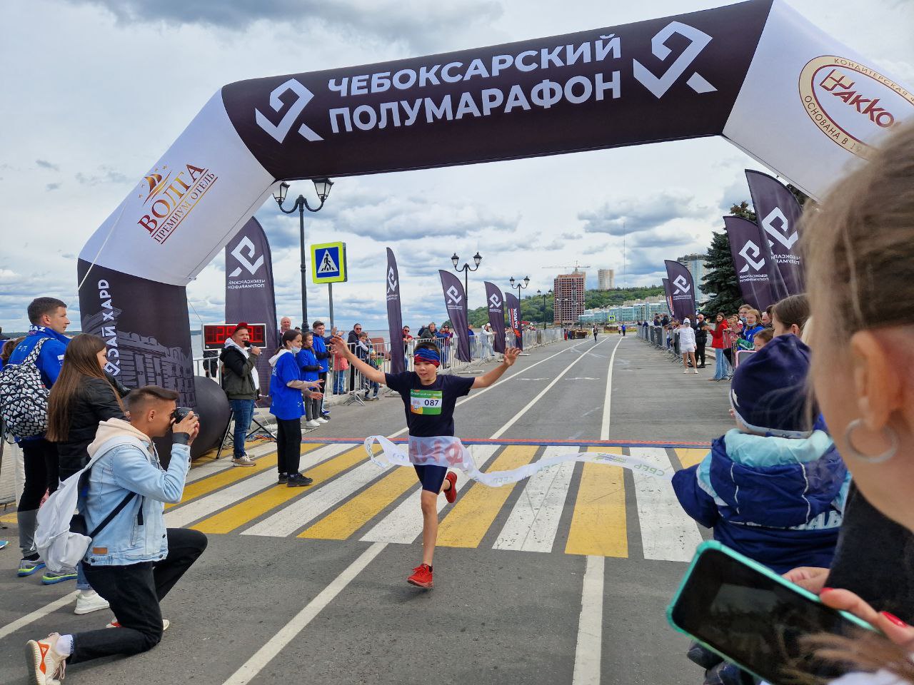 Сбер подарил Чебоксарам детский зеленый забег в рамках Чебоксарского полумарафона