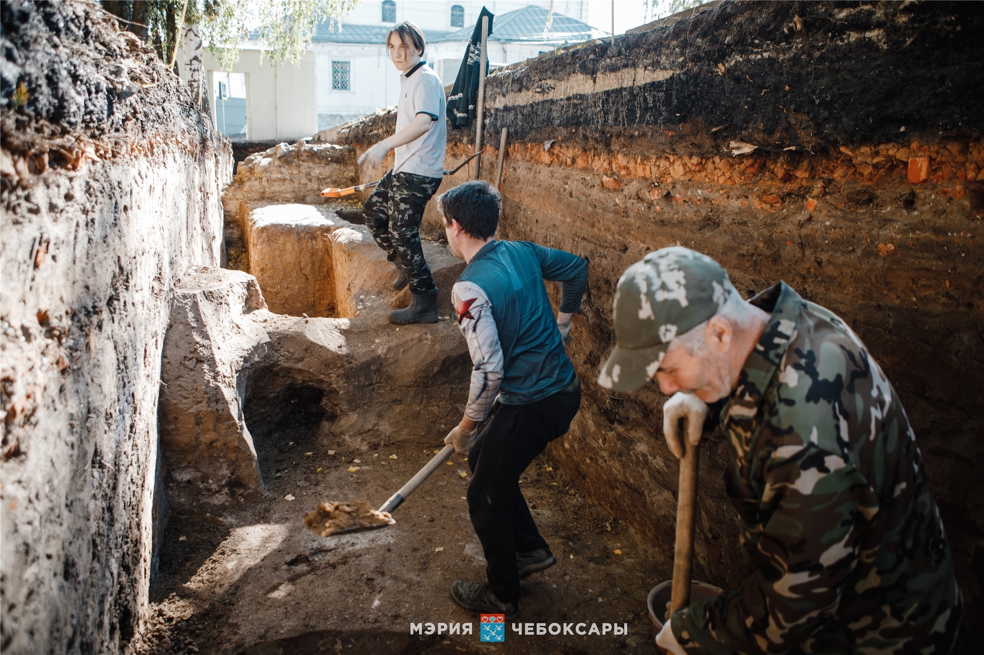 В Чебоксарах ищут исторические ценности вокруг здания горбольницы