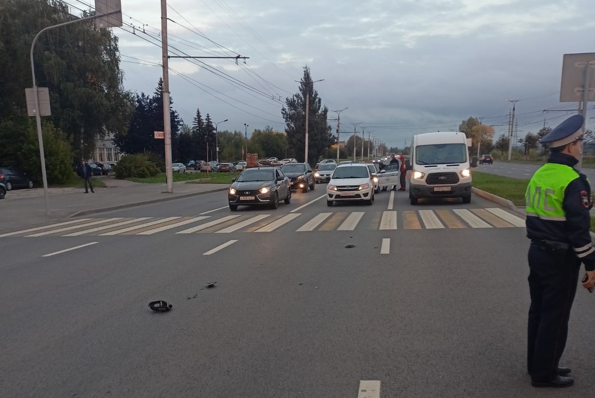 Одинцово сбит. Сбили пешехода в Чебоксарах сегодня. Мужчину задавили в Чебоксарах в субботу 15 октября в Новоюжном районе.