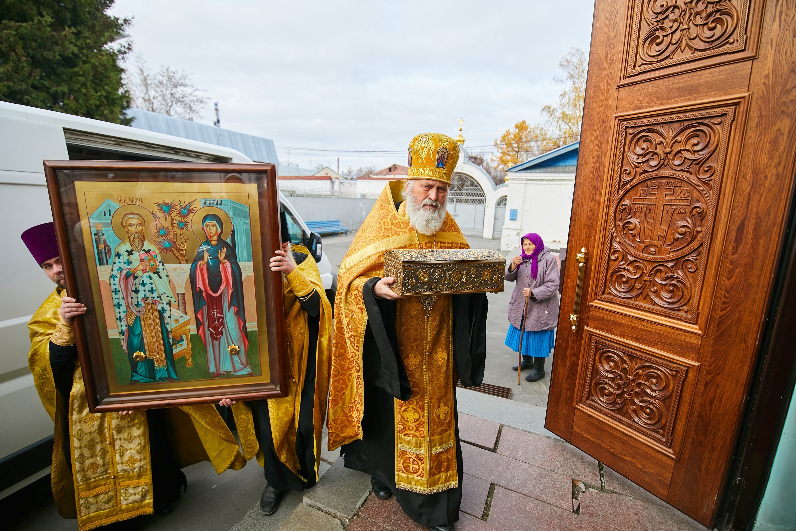 В Чувашию прибыли святыни из Узбекистана: к ним обращаются для защиты от бесов