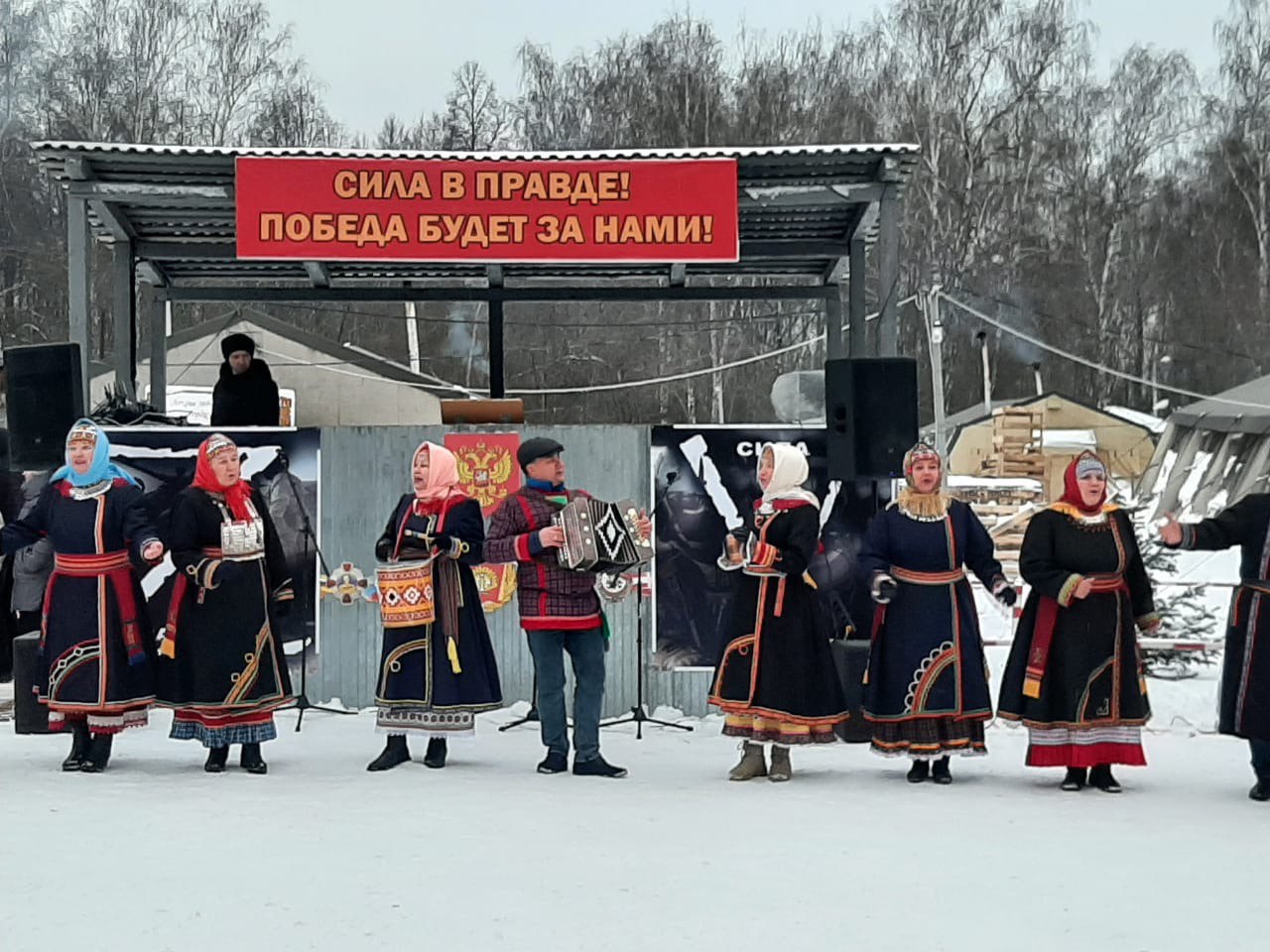 Чувашские артисты приехали к мобилизованным в Татарстан и устроили концерт