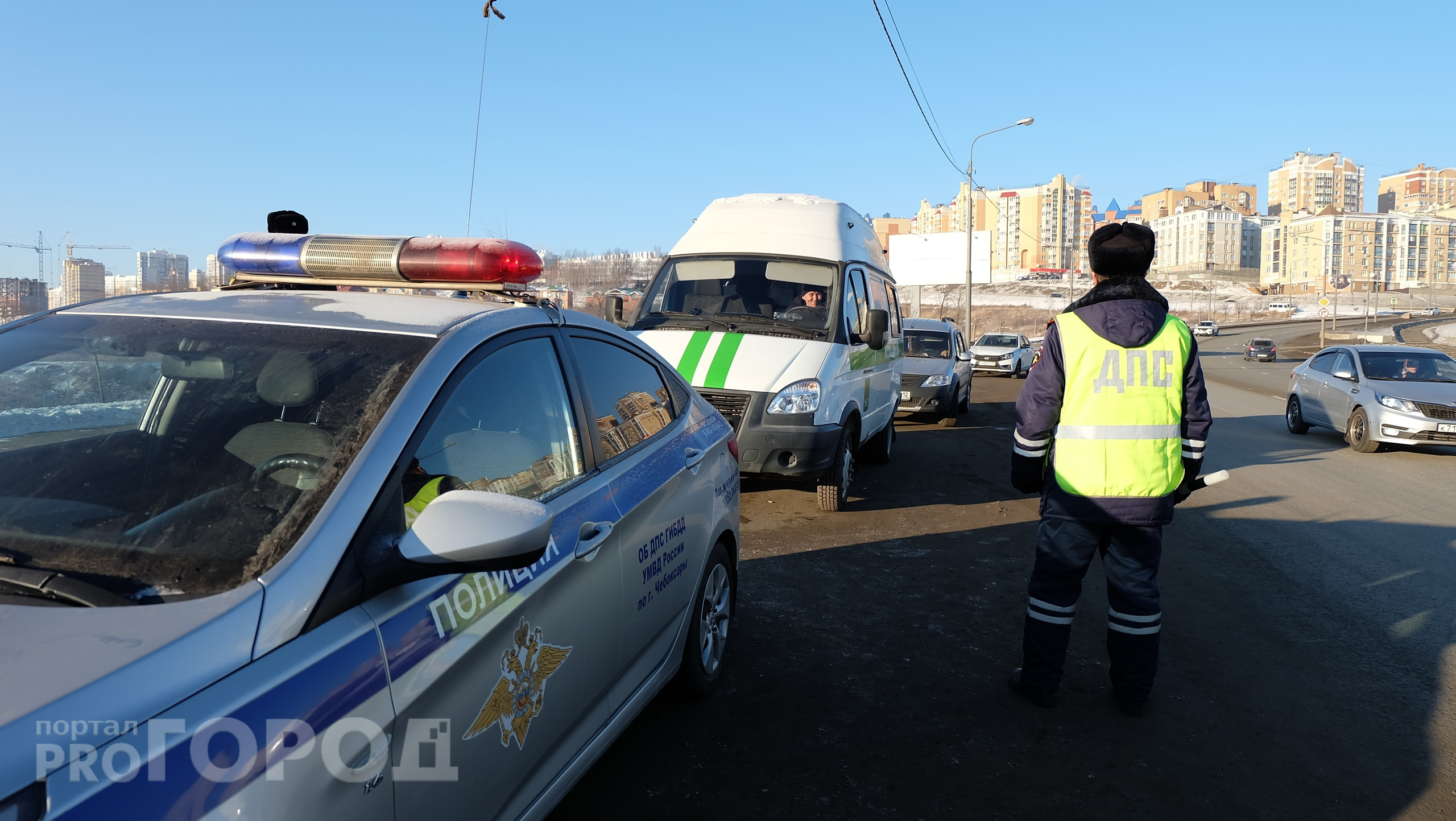 Судебные приставы догнали нетрезвого водителя в Ядрине и передали его сотрудникам ГИБДД