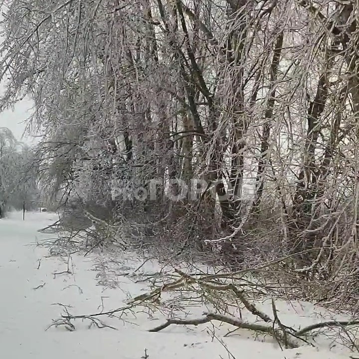 В Красноармейском районе снова прошел ледяной дождь, и пропало электричество