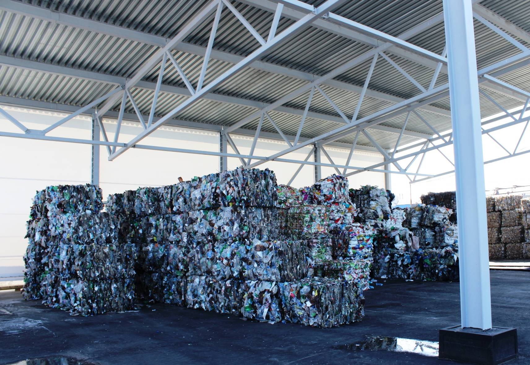 В трех районах Чувашии построят мусоросортировочные комплексы