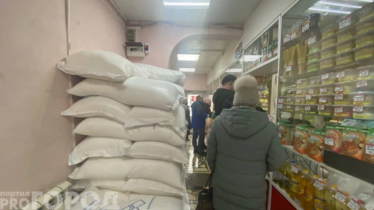 По данным чиновников, в Чебоксарах подешевели сахар, мука и курица