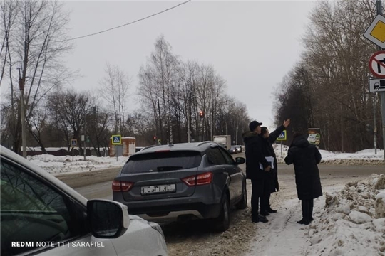 В Новочебоксарске придумали, как отучить водителей фур парковаться вдоль дорог