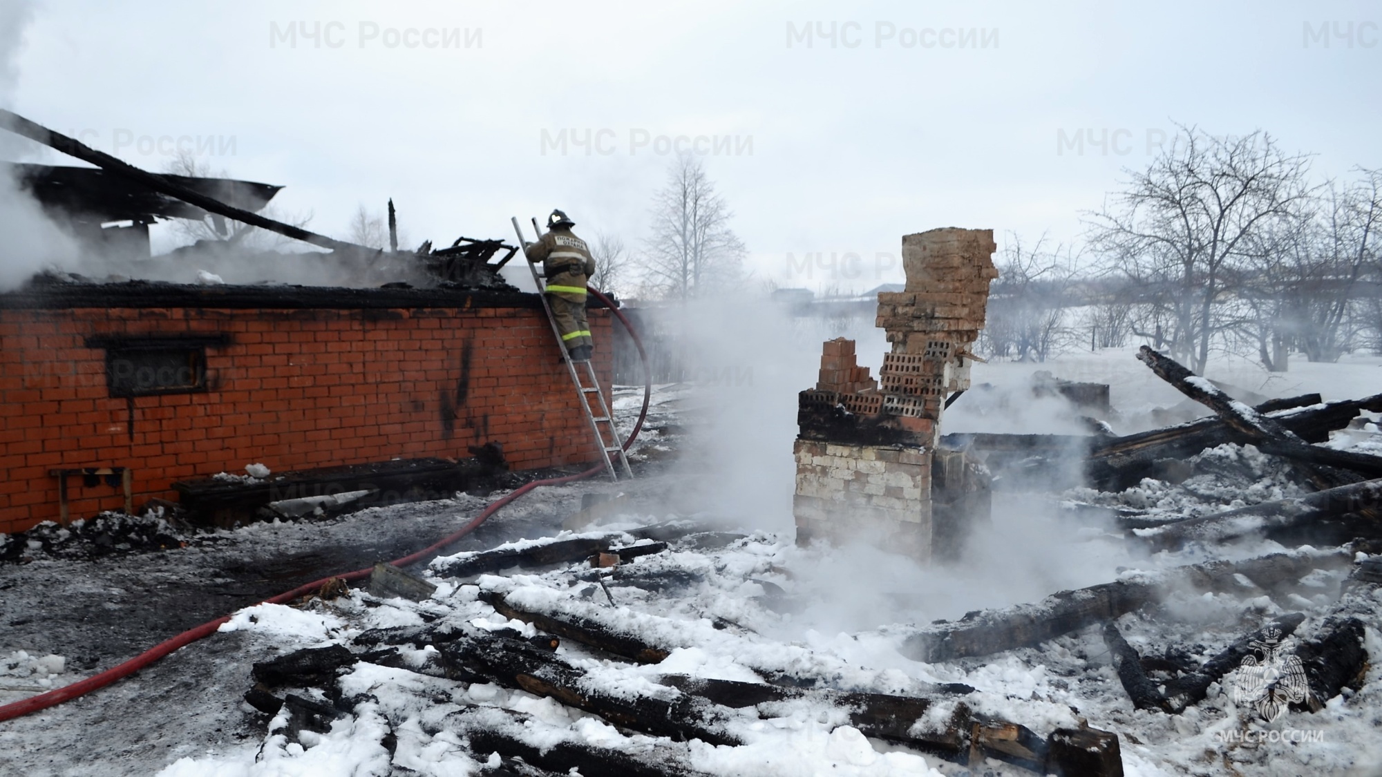 В сгоревшем доме нашли тело жителя Красночетайского района