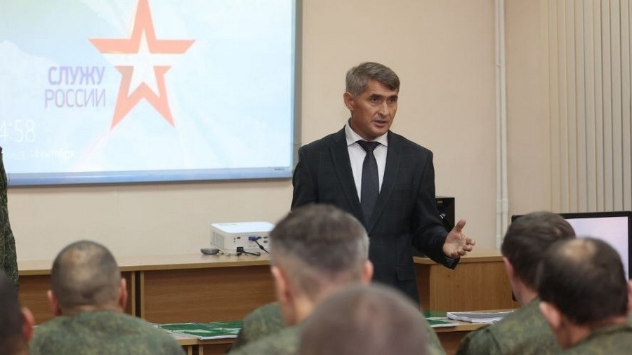 Николаев предложил отправить молодежь на военные заводы вместо армии