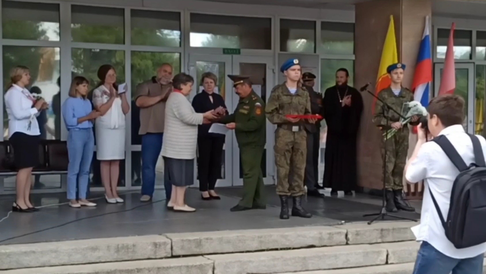 В Алатыре матери погибшего в ходе СВО мобилизованного передали орден Мужества