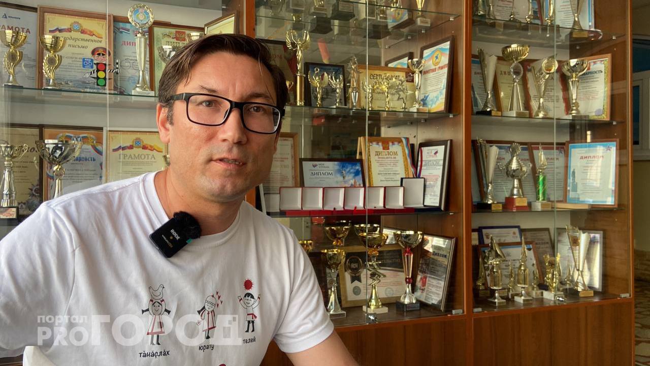 Чебоксарский учитель сначала не поверил в премию от Путина: "Благодарю Бога, что работаю в школе"