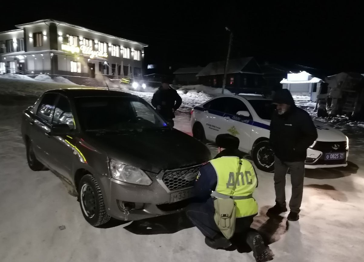 В Чувашии полицейские задержали пьяного водителя на снятой с учета иномарке