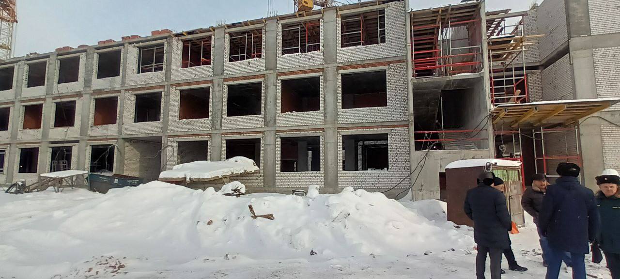 Строящаяся школа в Новочебоксарске вызвала опасения прокуратуры: нужно больше работников