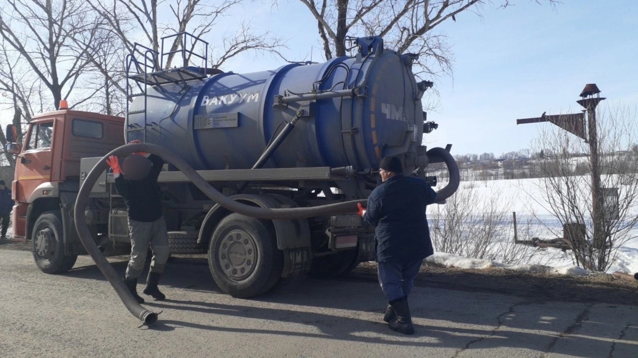 В Вурнарском районе накажут главу за порчу земель нечистотами