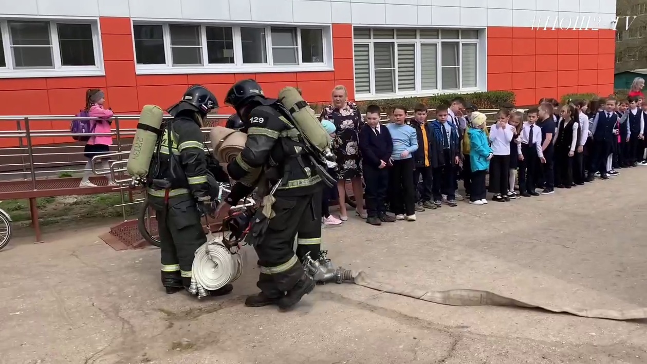 В Чувашии огнеборцев поздравляют с 375-летием пожарной охраны: 