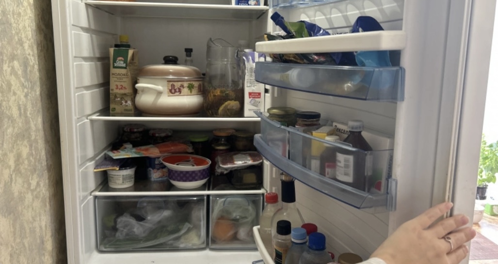 Есть в каждом холодильнике: привычная всем еда может вызывать сильнейшие мигрени