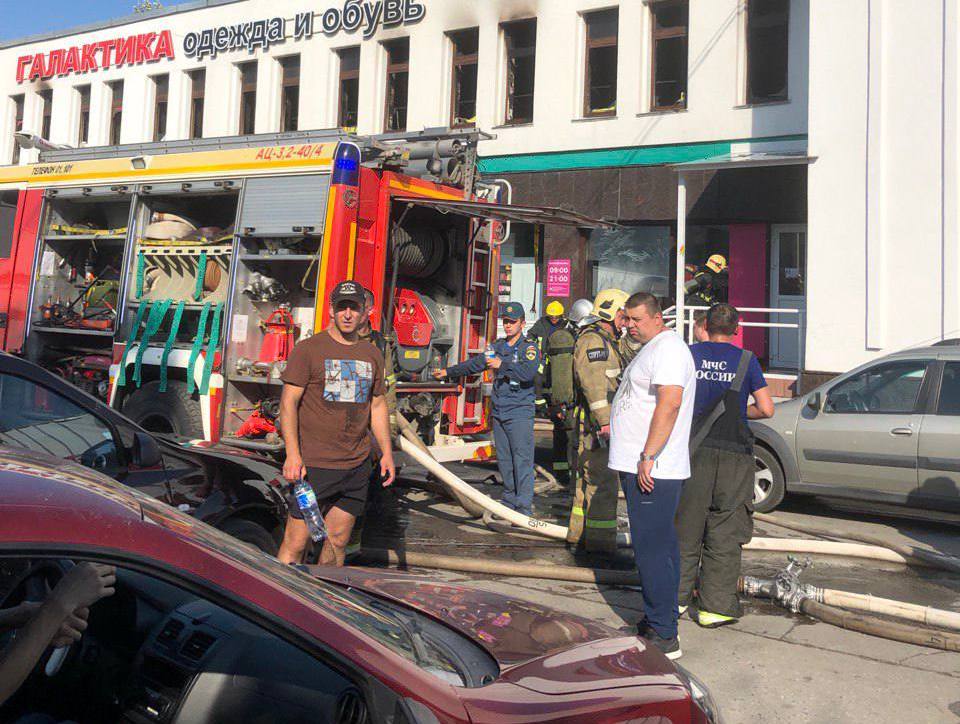 В Чебоксарах началась проверка по факту пожара в магазине рядом с железнодорожным вокзалом