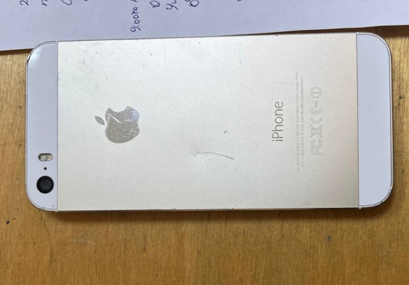 Чебоксарские полицейские заметили подозрительного прохожего и нашли у него чужой iPhone