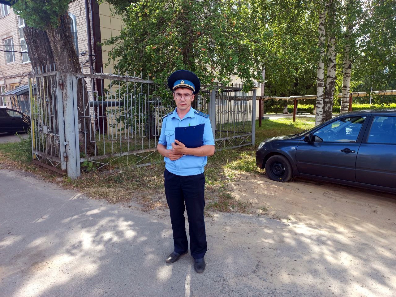 Житель Чувашии спас свой автомобиль, погасив долг в 200 тысяч рублей