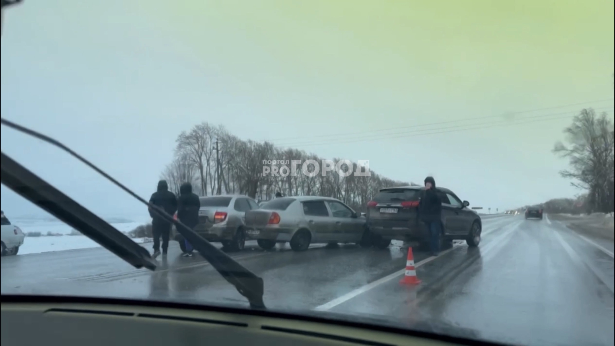 В Цивильском районе произошло массовое ДТП: четыре машины собрались в кучу