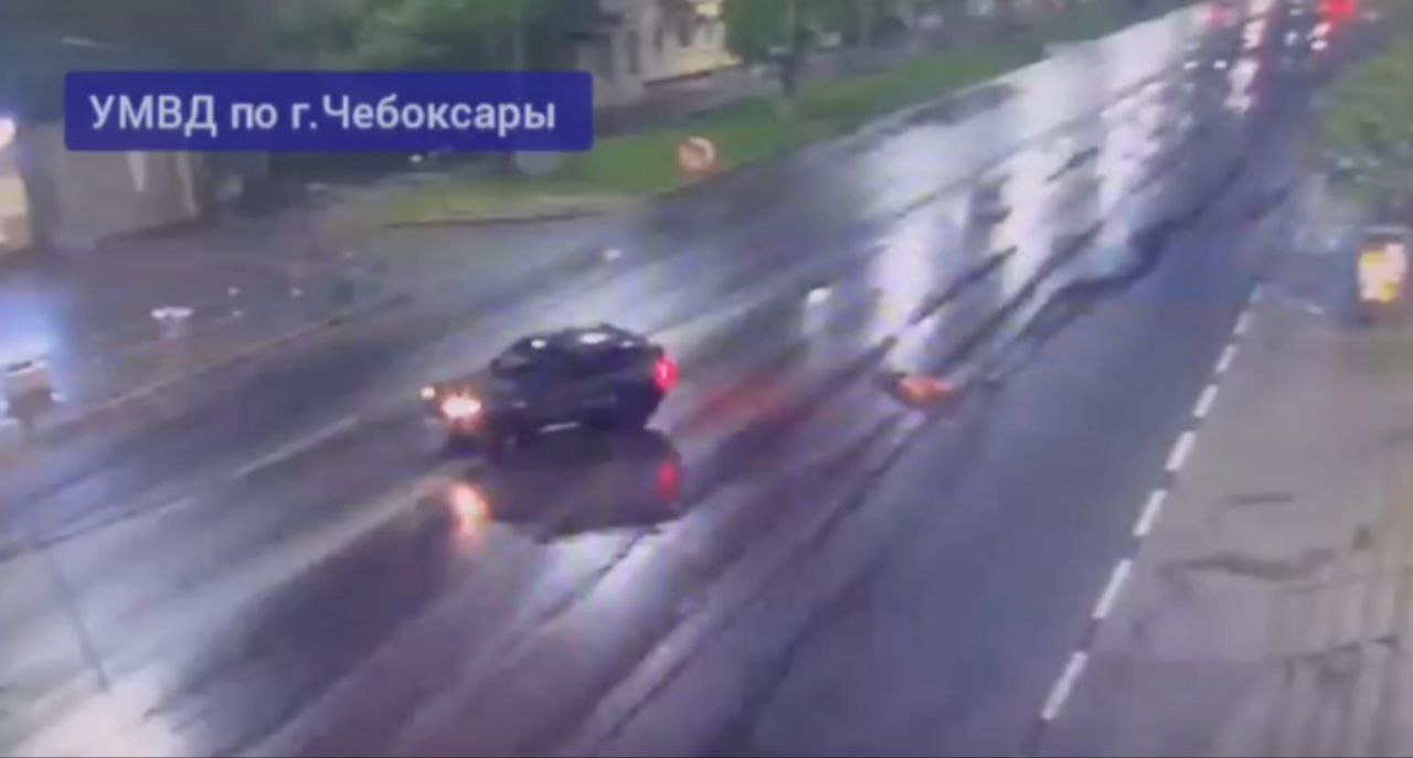 Ночью в Чебоксарах сбит пешеход: мужчина получил серьезные травмы