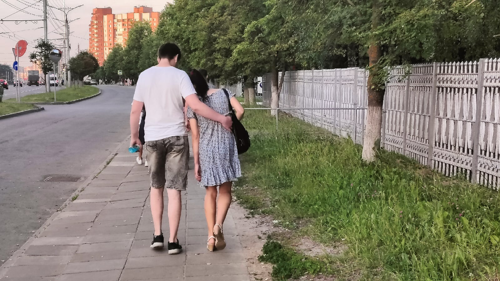 Вечер Овнов благоприятен для расслабления, а вот от Скорпионов жизнь ждет смелых решений