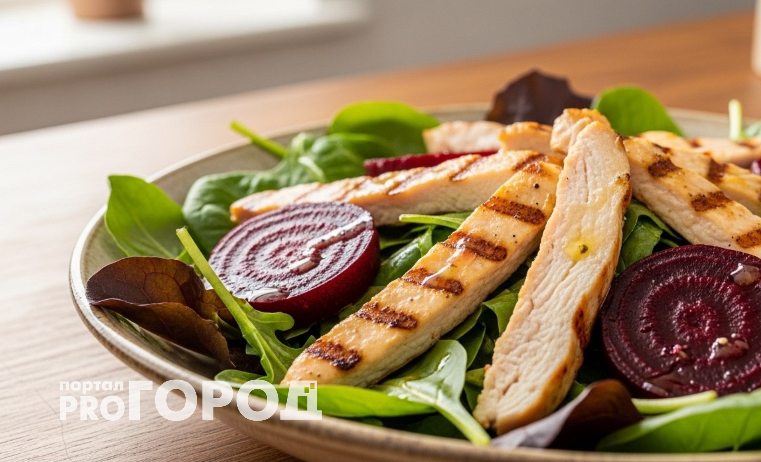 Этого салата нет в интернете: делюсь рецептом вкуснейшей закуски со свеклой – всего 4 ингредиента 