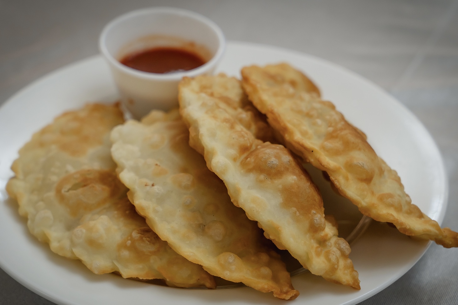 Теперь и я знаю секрет крымских чебуреков "тысяча пузырьков": делаются проще простого