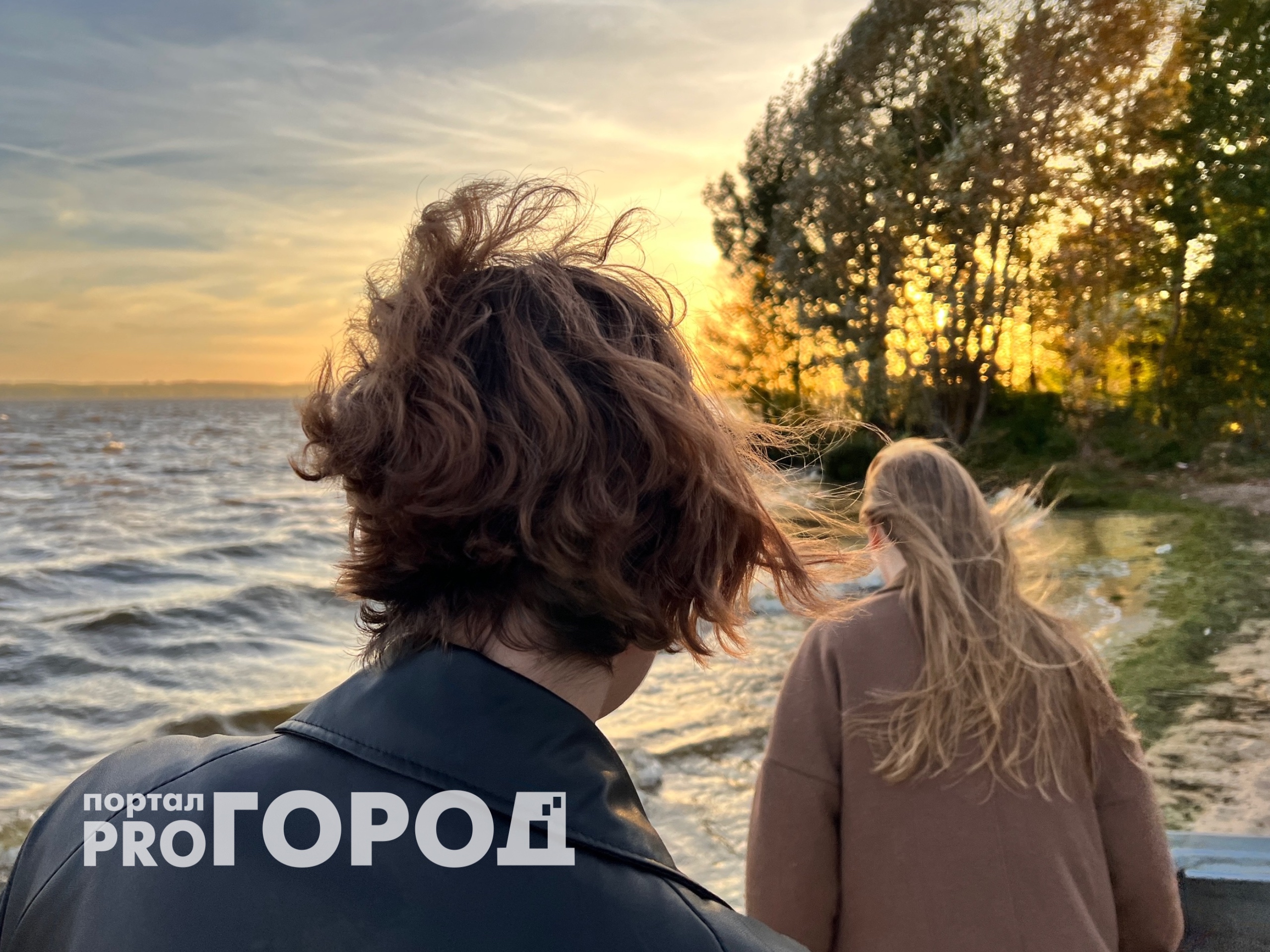 Любознательность Близнецов откроет им новые двери, а Раки проведут время с близкими