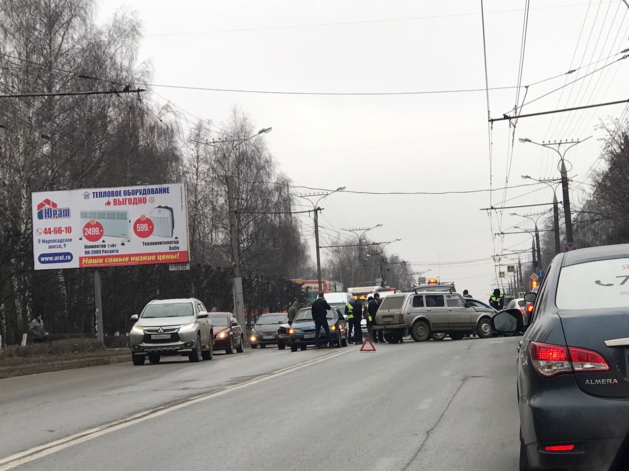 В массовом ДТП в Чебоксарах пострадали ученица и инструктор автошколы |  17.11.2019 | Чебоксары - БезФормата