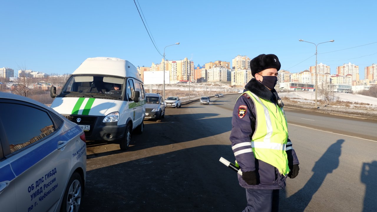 Восемь машин должников арестовали ГИБДД и приставы за день | 11.12.2020 |  Чебоксары - БезФормата