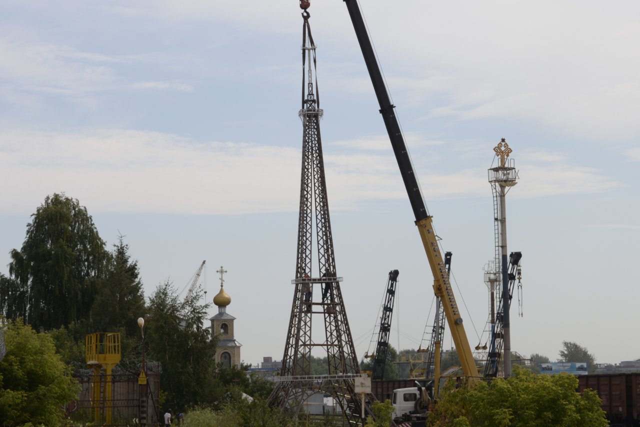 В Чебоксарах появилась своя Эйфелева башня | 26.07.2018 | Чебоксары -  БезФормата